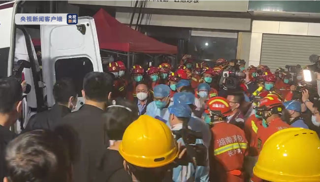 长沙居民自建房倒塌救援进展：第8名被困者被救出